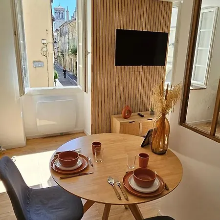 La Pepite Du Centre Historique - 7 Minutes A Pied De La Gare - 1er Etage - Netflix Apartment Valence (Drome)