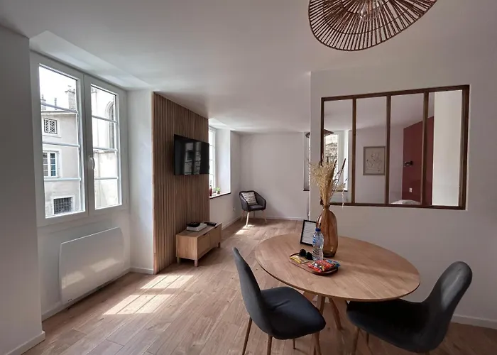 La Pepite Du Centre Historique - 7 Minutes A Pied De La Gare - 1er Etage - Netflix Apartment Valence (Drome)