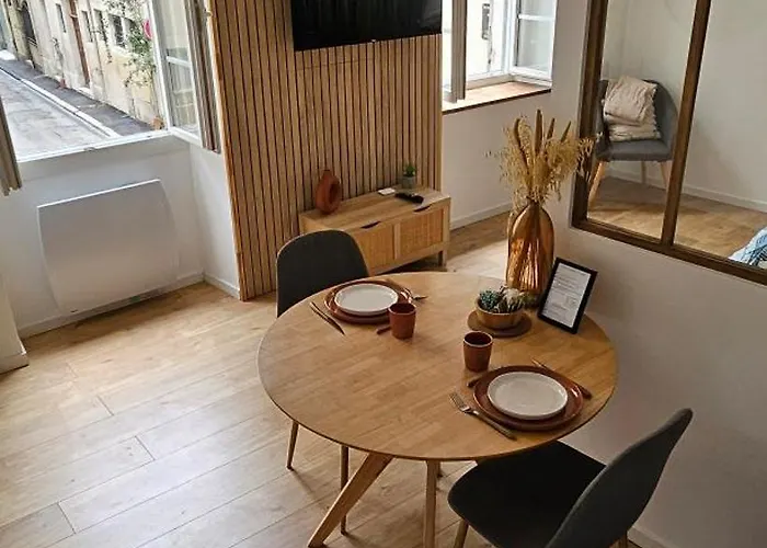 La Pepite Du Centre Historique - 7 Minutes A Pied De La Gare - 1er Etage - Netflix Βαλένς